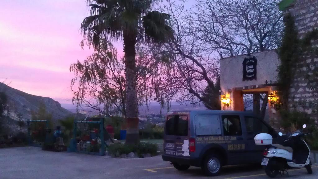 Alojamiento Rural La Caseria De Piedra Restaurante Jaén Eksteriør bilde