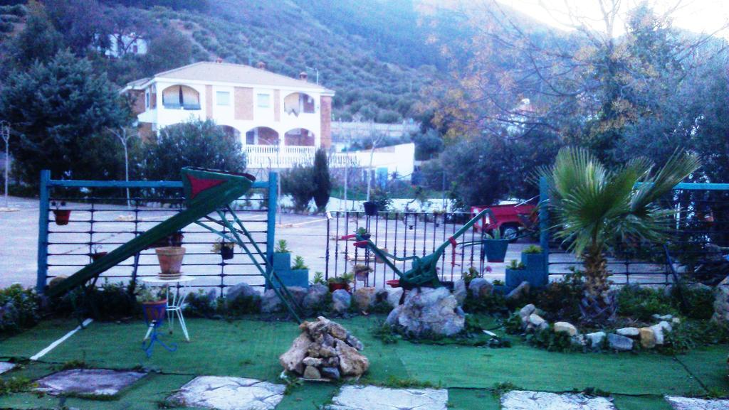 Alojamiento Rural La Caseria De Piedra Restaurante Jaén Eksteriør bilde
